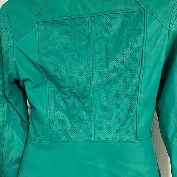 Turquoise Guess leather jacket size small NWOT - Picture 3 of 4